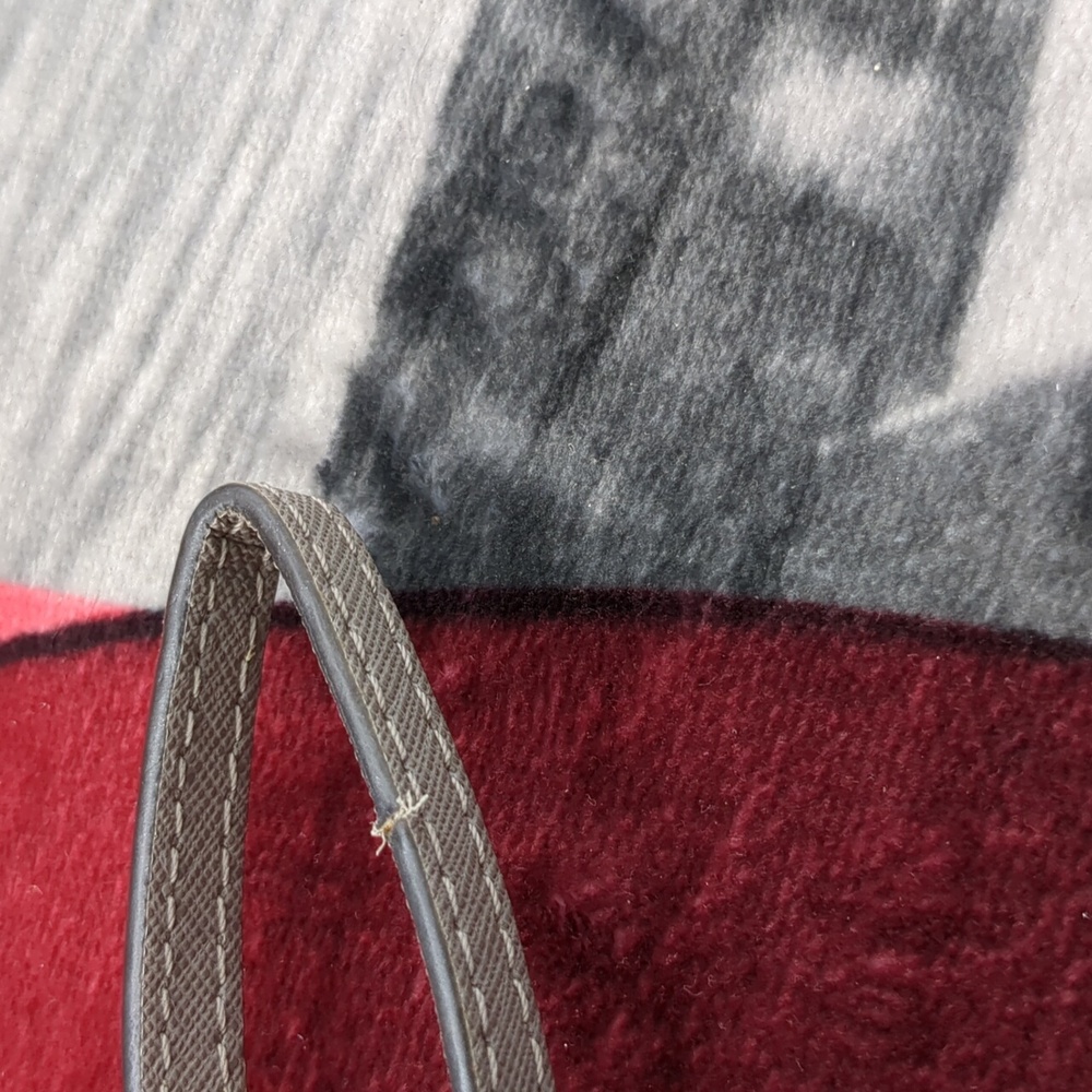 Michael Kors Gray Wallet - Picture 5 of 12